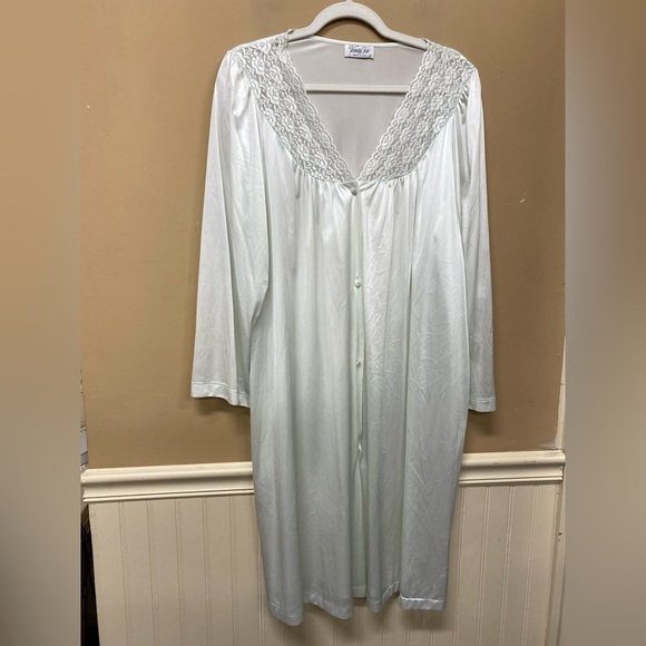 Vintage Vanity Fair Night Gown Light Blue Button Front Size L - Picture 1 of 8